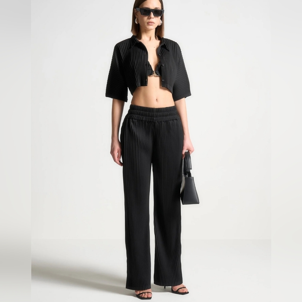 Maniere De Voir Black Pleated Straight-Leg Pants